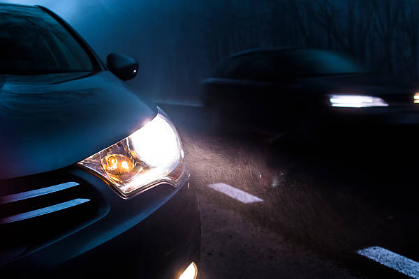 Voitures avec des bulbes de phares à LED