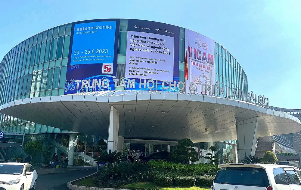 Phare de Luxfighter Car LED 2023 AUTRICALIKA HO CHI MINH CITY